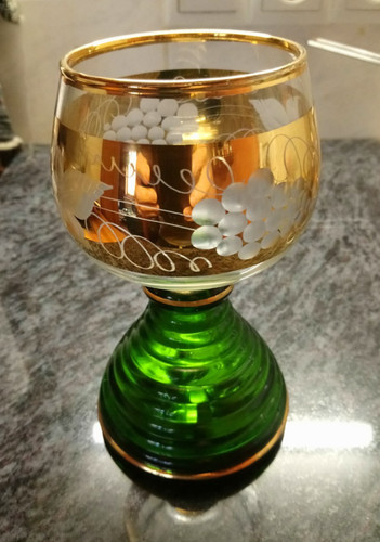 Weinglas weinrömer mit - weinrömer,